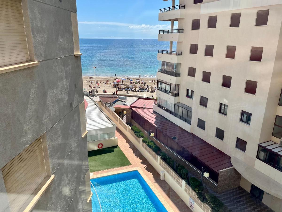 Modern Apartment On The Beach With Pool Calpe Kültér fotó
