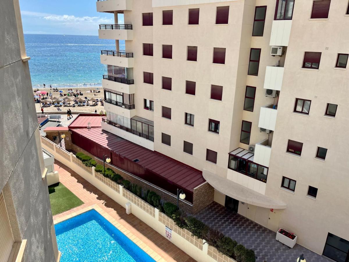 Modern Apartment On The Beach With Pool Calpe Kültér fotó